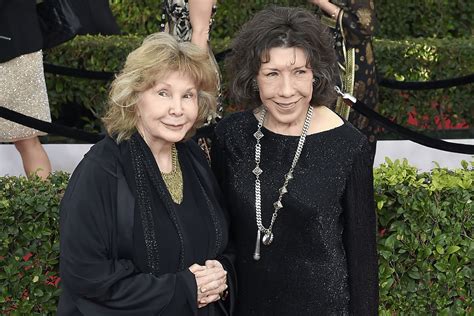 lily tomlin fell in love with her wife in two minutes