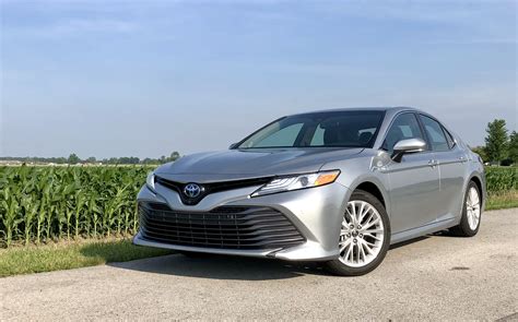 2018 Toyota Camry Hybrid Review