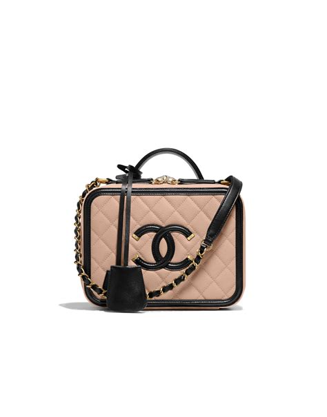 The latest Handbags collections on the CHANEL official website €3500 | Fashion handbags, Latest ...