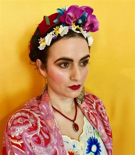 How To Create A Frida Kahlo Inspired Headdress Magpie Wedding