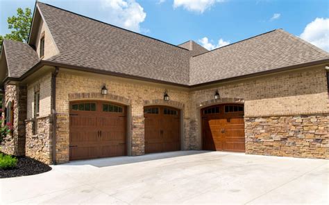 How To Use Stone To Make Your Old Garage Look New Horizon Stone