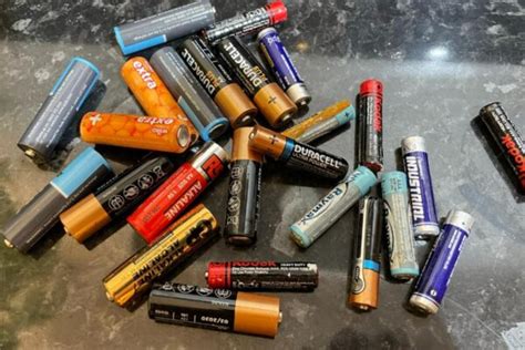 How To Recycle Batteries 2022 Get Rid Of Your Batteries Safely And
