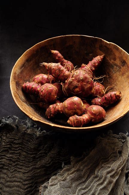 They are tubers that look like potatoes the french name, topinambour, was the name of a brazilian tribe of natives, some of whom happening to be visiting paris at the time that jerusalem. Jerusalem artichokes | Jerusalem artichoke, Artichoke, Food