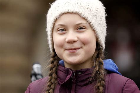 From sitting alone with a placard on a stockholm street last august, to leading tens thousands of children across the world to walk out of. Klimastreik: Greta Thunberg ist „Frau des Jahres" in ...