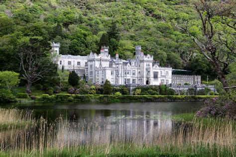 15 Beautiful Castles In Ireland To Inspire Your Next Trip To The