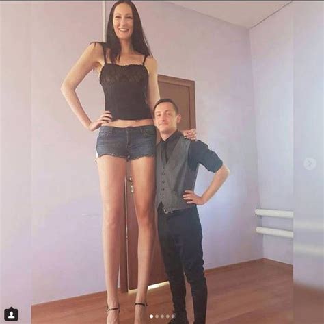 Where Are The Tall Women By Zaratustraelsabio On DeviantArt In Tall Women Tall Girl