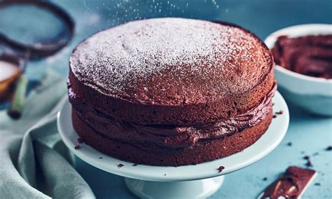 You'll need to bake it at a lower temperature with waterbath if you want to. Temperature At Centre Of Sponge Cake / Oh, can't imagine life without a basic sponge! - Wesley ...