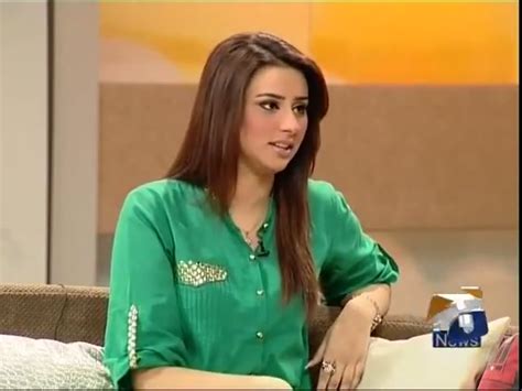 Pakistani tv host and anchor madiha naqvi biography | short documentary in urdu / hindi thanks for watching lｉｋｅ. Pakistani Television Captures And Hot Models: Madiha Naqvi in Green