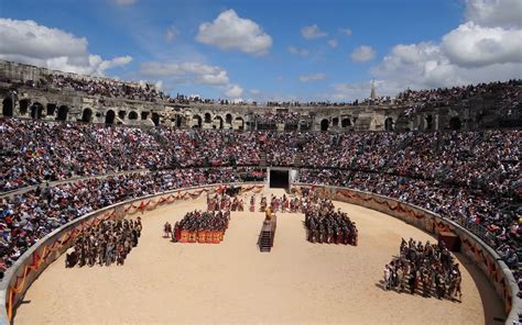 Grands Jeux Romains De Nîmes Incarner Lhistoire Pour Mieux La Revivre