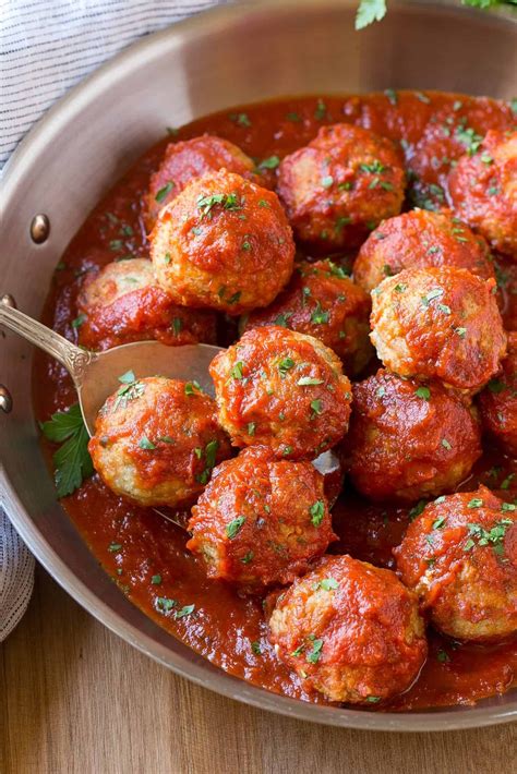 They are moist and flavorful with or without the . Italian Turkey Meatballs | Recipe | Easy turkey meatballs ...