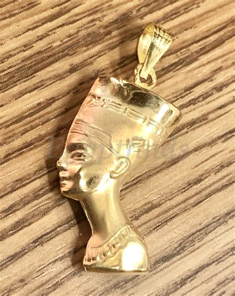 Solid Gold Queen Nefertiti Charm Pendant 18k Solid Gold Etsy
