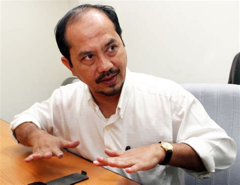 Timbalan menteri air, tanah dan sumber asli merangkap ahli parlimen raub. DAP fielding two high profile Malays in Pahang