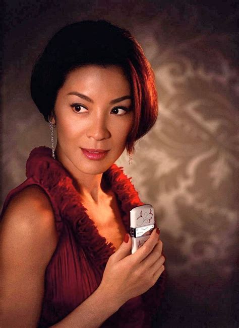 James Bond Girl N°18 Michelle Yeoh Est Wai Lin 1997 Demain Ne Meurt Jamais Tomorrow Never