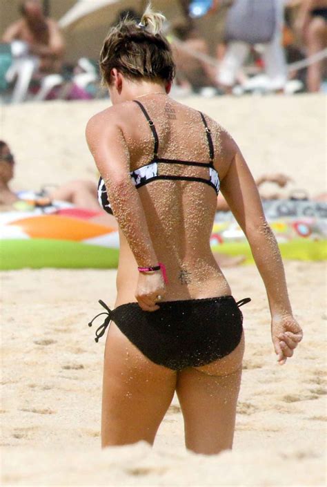 Kaley Cuoco Bikini Candids Beach In Cabo July 2015 Celebsla