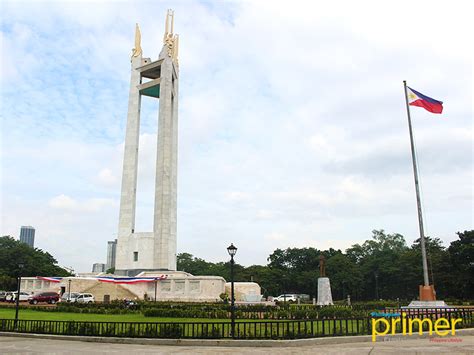 Quezon Memorial Circle A National Park Amidst The Bustling City