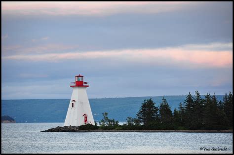 Lighthouse In Baddeck Cape Breton Island Nova Scotia Vera Flickr