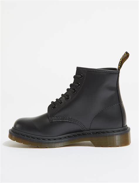 Dr Martens 101 Boot In Black Smooth Voo Store Berlin Worldwide