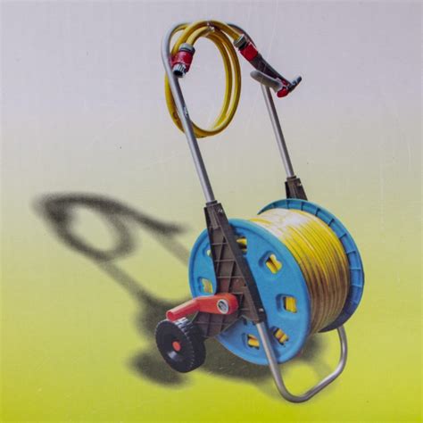 Can be mounted parallel or perpendicular to the wall. EAGLE 3050LS Deluxe Roller Garden Hose Reel Set with Tornado Hose 30m