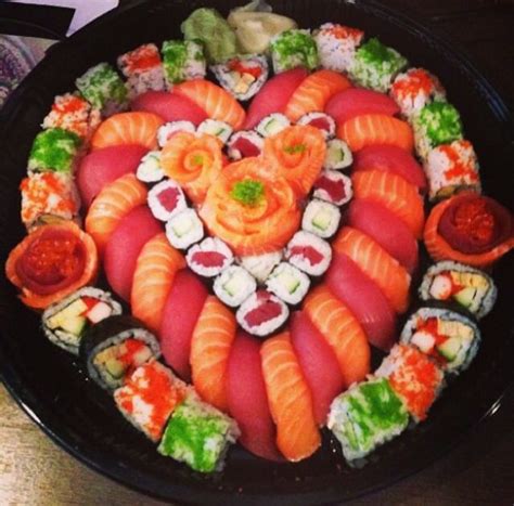 We Love This Sushi Arrangement Which Is Shaped Into A Heart Pretty