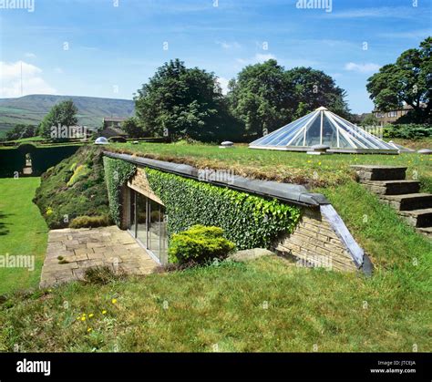 Underhill The First Modern Earth Sheltered House In Britain 1975 The Self Designed Home