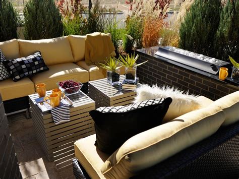 Pictures And Tips For Small Patios Hgtv