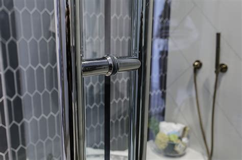 shower doors las vegas shower doors a cutting edge glass and mirror