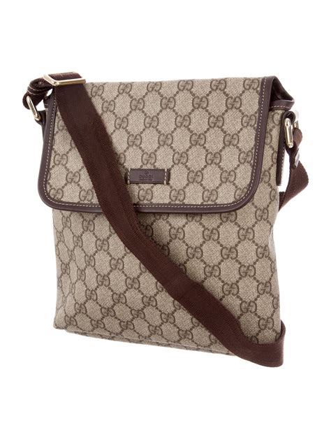 Gucci Gg Supreme Messenger Bag Handbags Guc177482 The Realreal