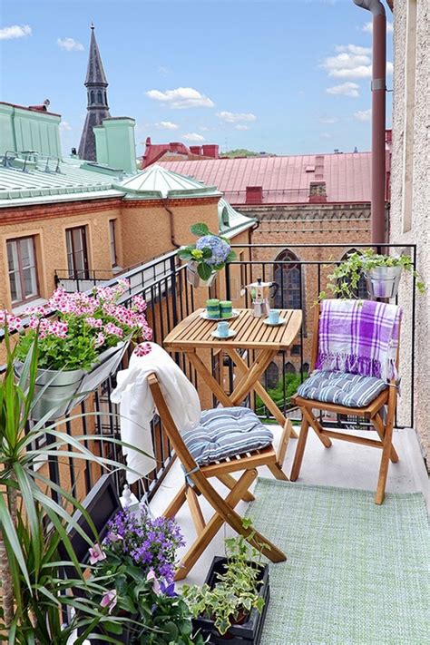 Difference Between A Terrace And A Balcony In Modern Times