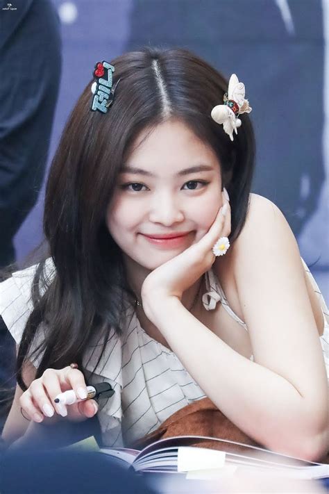 Like / reblog if u save. BLACKPINK Members Sending Their Sweet Love For Jennie On ...