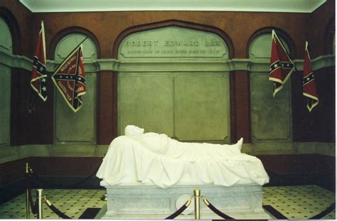 Confederate Flags Removed From Robert E Lees Tomb