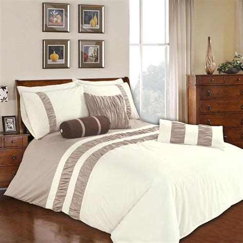 Bridal bed sheets, karachi, pakistan. 9 Pcs Spledid White and Beige Bed Sheet Set With Quilt ...