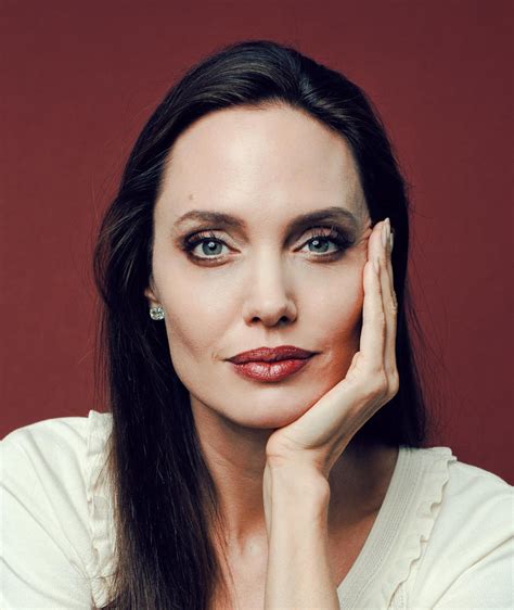 Angelina Jolie Mubide Filmler Listeler Ve Bio