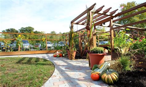 Beautiful Entryway To Horticultural Therapy Garden System Landscape