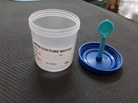 Stool Container For Chemical Laboratory Capacity 30ml At Rs 275