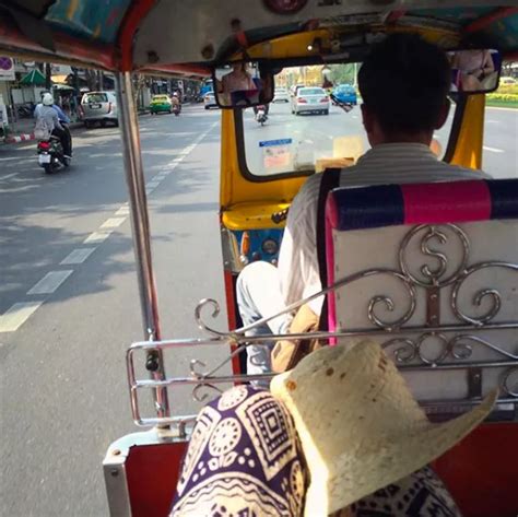 Tuk Tuk En Bangkok Tailandia Tailandia Medios De Transporte Viajar