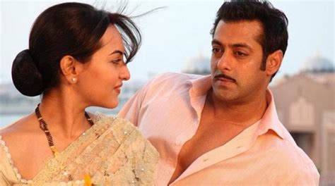 Salman Khan Sonakshi Sinha Dance Video Goes Viral