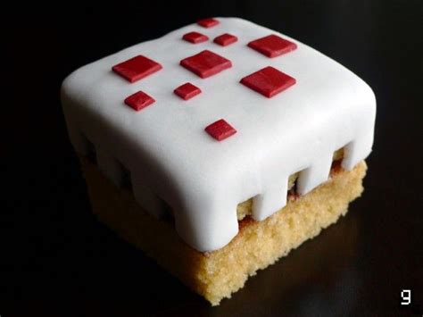 10 Salivating Videogame Foods Brought To Life Minecraft Cake Video