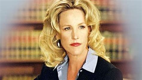 Erin Brockovich To Meet With People Affected By Louisiana Sinkhole