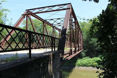 Bridgehunter.com | Cottonwood River Pratt Truss Bridge