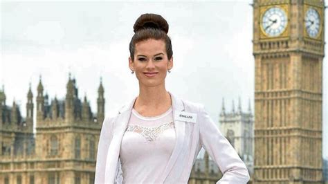 Carina Tyrrell De Miss Inglaterra A Miss Vacuna En Siete Años