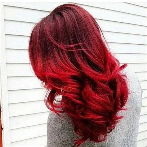 25 The Most Popular Shades Of Dark Red Hair For Distinctive Looks Colore Capelli Rossi