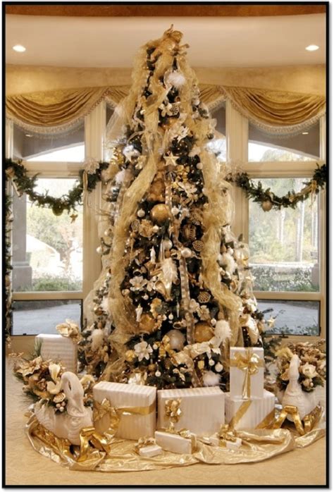 Another main reason is the shopping experience, especially for home decoration items. 10 luxury christmas trees you will want to see | The Most ...