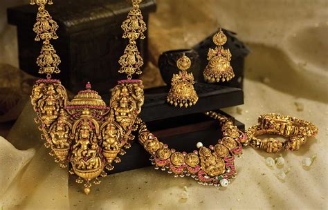 5 Temple Jewellery Pieces From Kalyans Collection We Loved Wedmegood