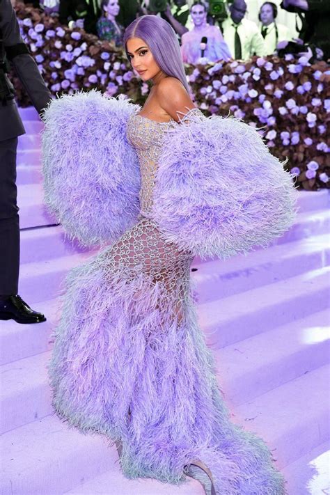 Purple Kylie In 2020 Met Gala Outfits Met Gala Looks Met Gala Dresses