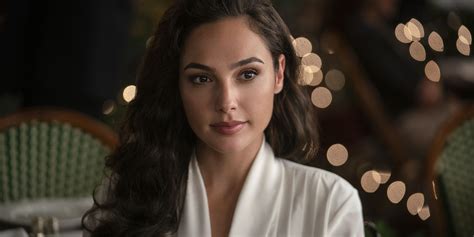Gal Gadot To Star In Meet Me In Another Life Sci Fi Romance Film