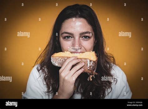 One Woman Eating Christmas Hi Res Stock Photography And Images Alamy