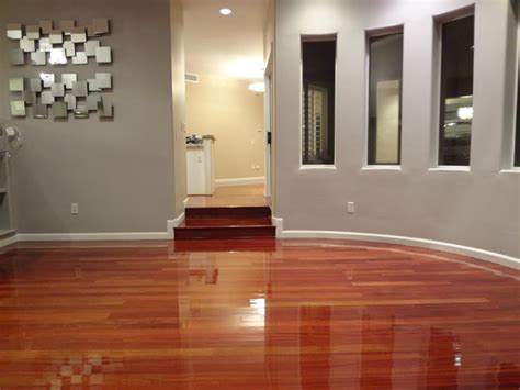 Keeping Your Hardwood Floor Shiny Diy House Decor