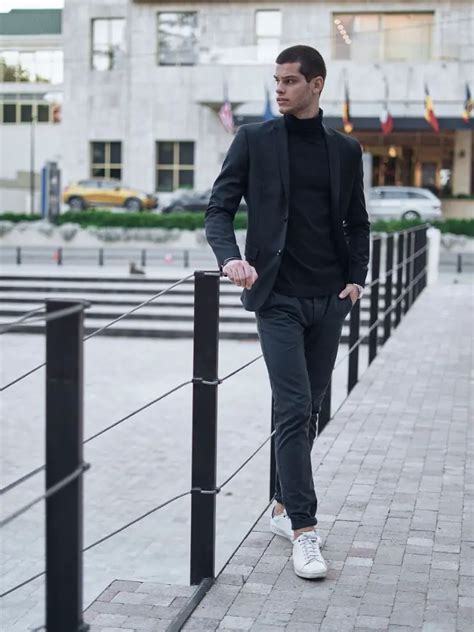 How To Wear A Turtleneck With A Suit In Stylish Ways The Boardwalk