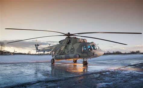 Hip) é um helicóptero russo desenvolvido na década de 1960 para transporte de carga ou tropas. Mil "Mi-8 MTV-5-1" ("Hip-H"). ][ Миль "Ми-8 МТВ-5-1".