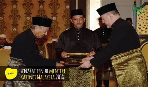 Berikut dikongsikan senarai menteri kabinet malaysia bagi tahun 2020 di bawah kerajaan perikatan nasional (pn) pimpinan tan sri muhyiddin yassin. Senarai Penuh Menteri Kabinet Malaysia 2018 | Rileklah.com